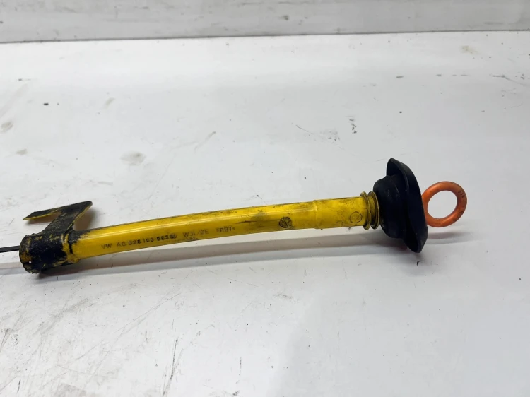 MIARKA POZIOMU OLEJU BAGNET AUDI VOLKSWAGEN SEAT SKODA 1.9 TDI 038103663C