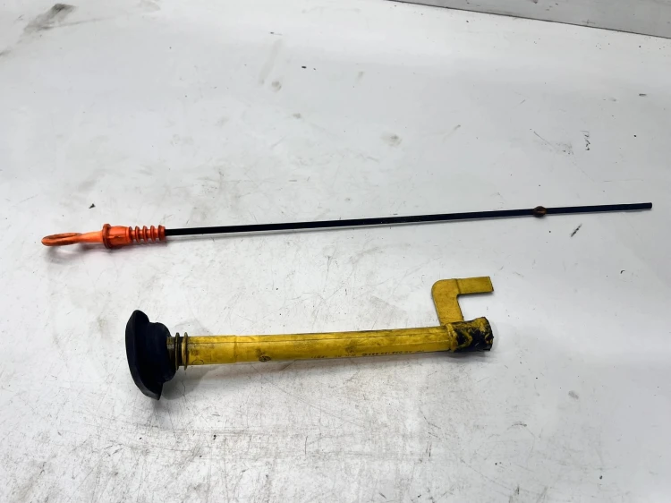 MIARKA POZIOMU OLEJU BAGNET AUDI VOLKSWAGEN SEAT SKODA 1.9 TDI 038103663C