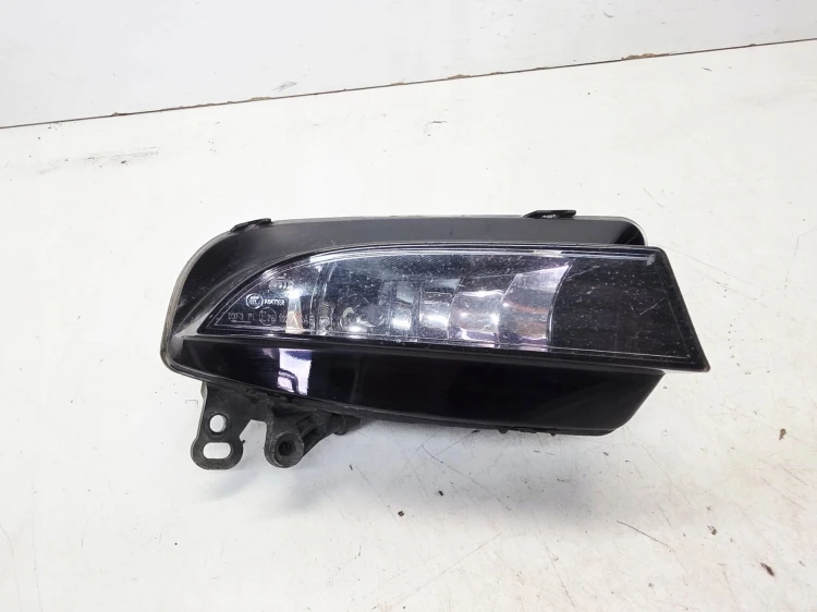 HALOGEN LAMPA PRZECIWMGIELNA PRAWY PRZÓD AUDI A5 8T LIFT 8T0941700F