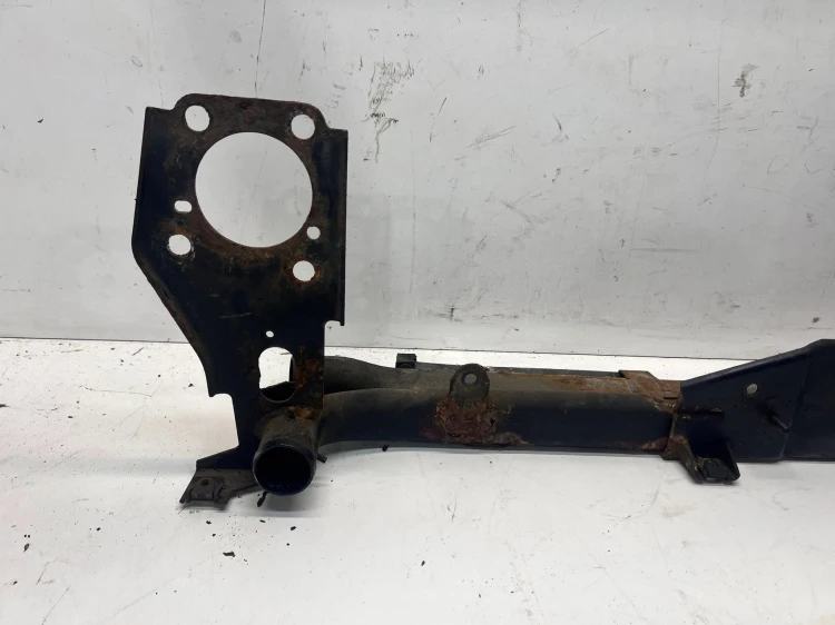 RURA PRZEWÓD INTERCOOLERA Z PASA PRZEDNIEGO AUDI A4 B7 3.0 TDI 8E0199521DM