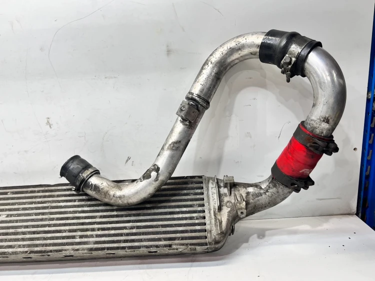 CHŁODNICA POWIETRZA INTERCOOLER POD A4 B7 3.0 TDI 4G0145805J