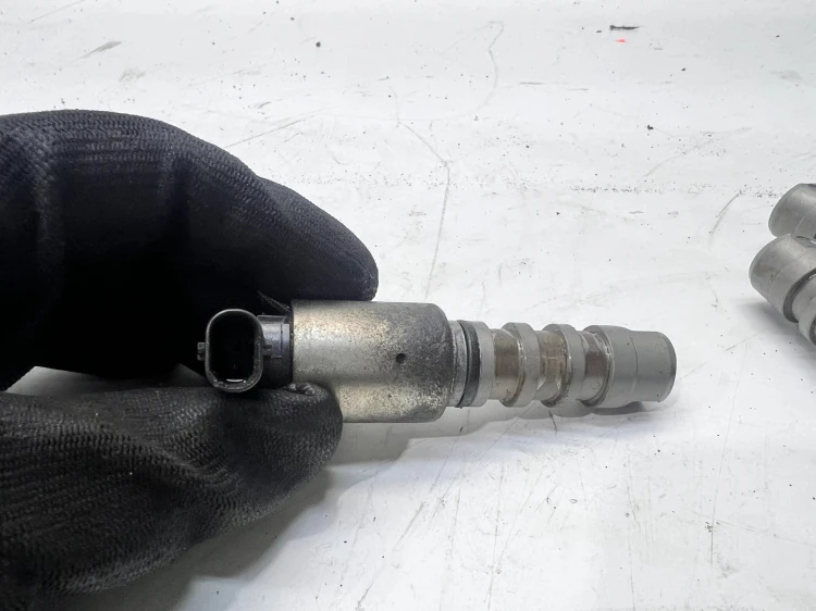 ZAWÓR STERUJĄCY WAŁKA ROZRZĄDU AUDI VOLKSWAGEN SEAT SKODA TFSI 06L109257T