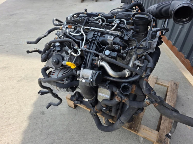 SILNIK KOMPLETNY AUDI VW SEAT SKODA 2.0 TDI CFF CFFB 137882 KM ORYGINAŁ !!!