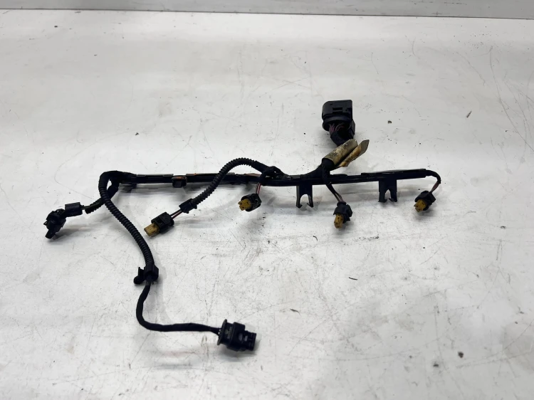 WIĄZKA WTRYSKÓW AUDI A3 8V 8P VW SEAT SKODA 1.8 TFSI 06J971082B