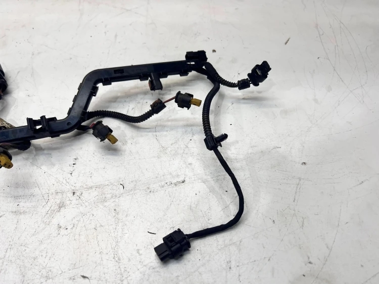 WIĄZKA WTRYSKÓW AUDI A3 8V 8P VW SEAT SKODA 1.8 TFSI 06J971082B