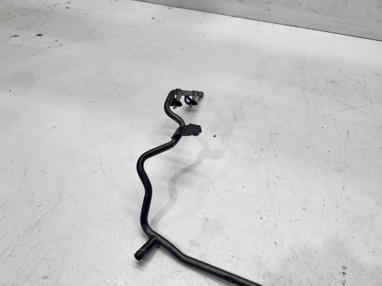 RURA PRZEWÓD WODY AUDI VW A4 B8 1.8 TFSI 2.0 TFSI 06J121075F