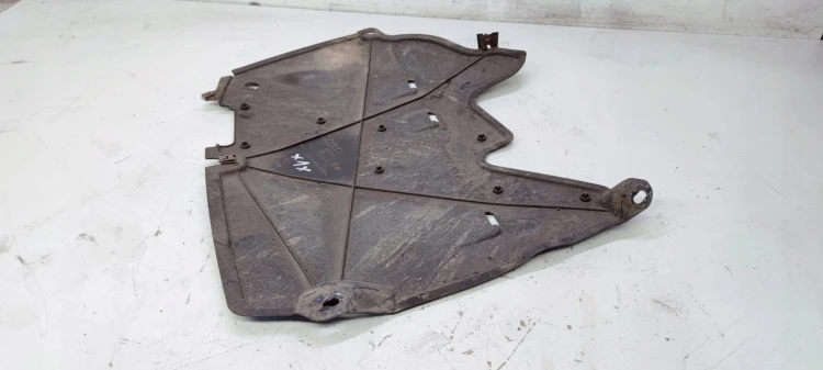 OSŁONA PODWOZIA TYŁ AUDI A4 B9 8W0825217A *1*