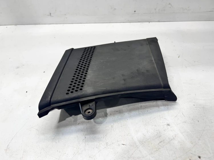 WLOT DOLOT POWIETRZA AUDI Q5 8R 8R0129618F