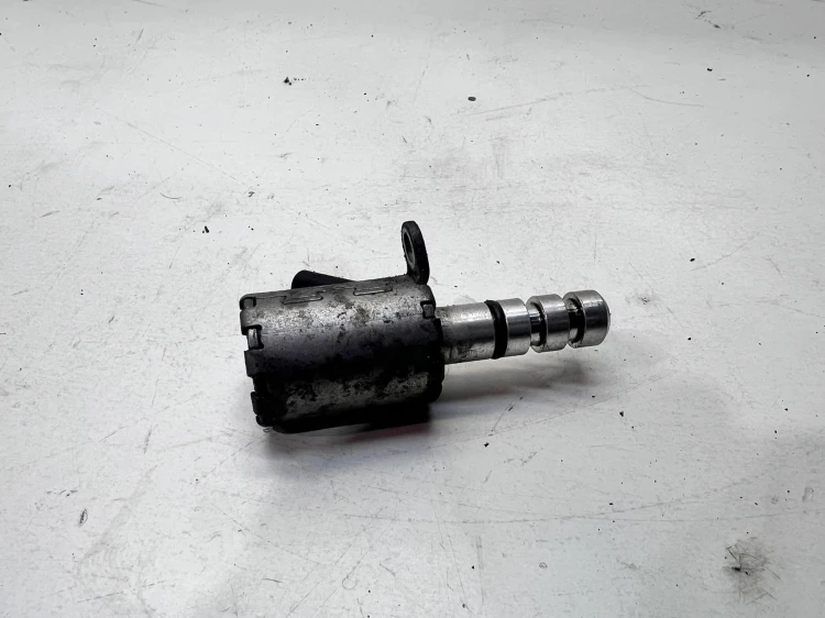 CZUJNIK CIŚNIENIA OLEJU ZAWÓR AUDI VOLKSWAGEN SEAT SKODA TDI 04L906455B
