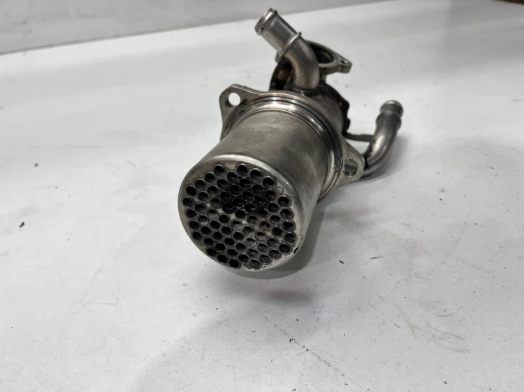 CHŁODNICA SPALIN EGR AUDI VOLKSWAGEN SEAT SKODA 2.0 TDI 04L131512A