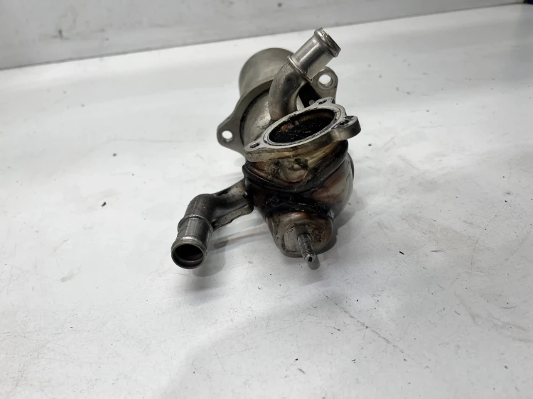 CHŁODNICA SPALIN EGR AUDI VOLKSWAGEN SEAT SKODA 2.0 TDI 04L131512A