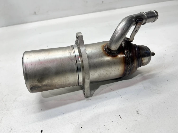 CHŁODNICA SPALIN EGR AUDI VOLKSWAGEN SEAT SKODA 2.0 TDI 04L131512A