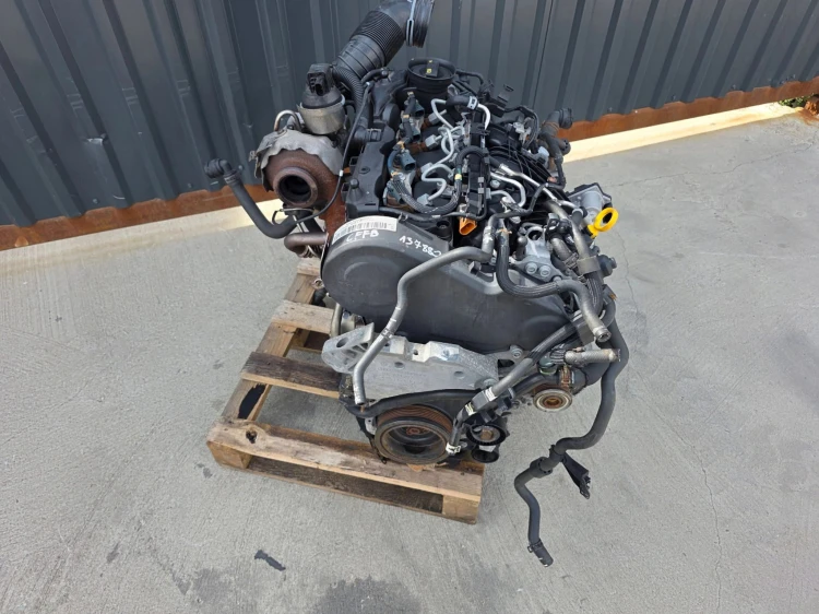 SILNIK KOMPLETNY AUDI VW SEAT SKODA 2.0 TDI CFF CFFB 137882 KM ORYGINAŁ !!!