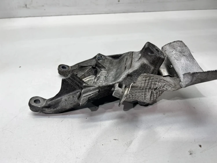 ŁAPA PODPORA SILNIKA PRAWA AUDI Q5 FY 2.0 TFSI 80A199308A