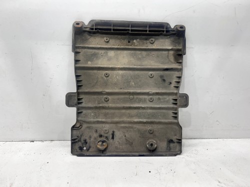 OSŁONA PŁYTA PODWOZIA AUDI A3 8V VOLKSWAGEN SEAT SKODA 5Q0825230H 1/26