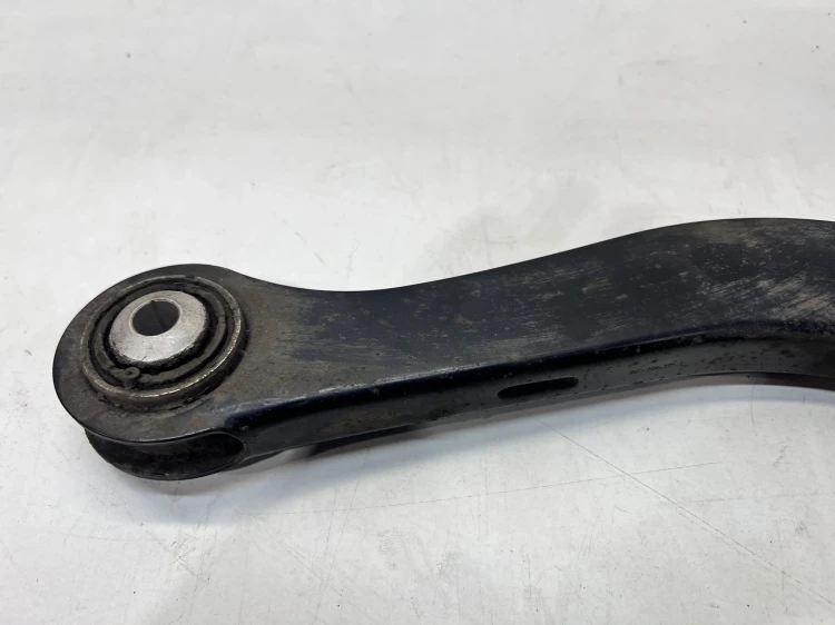 WAHACZ DRĄŻEK LEWY TYŁ AUDI A4 B9 8W0505371E
