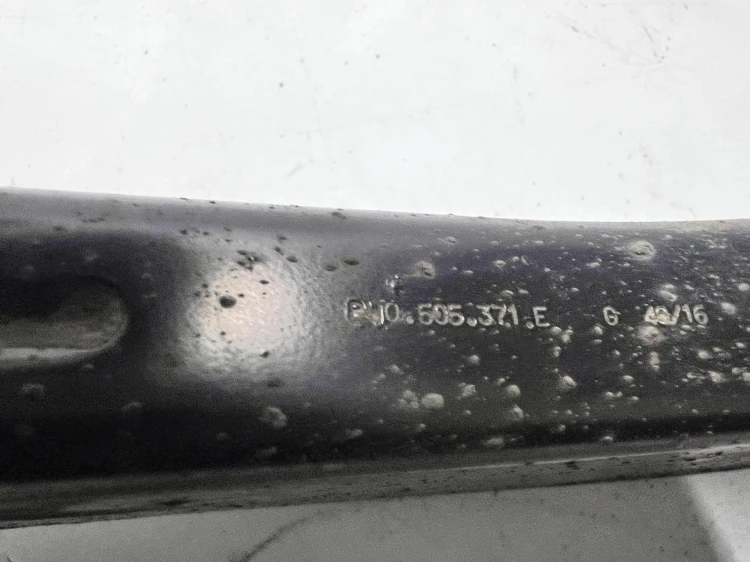 WAHACZ DRĄŻEK LEWY TYŁ AUDI A4 B9 8W0505371E