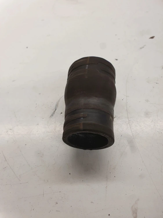 RURA PRZEWÓD WODY AUDI A4 B8 A5 2,0 TDI 03L121101