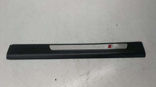 LISTWA PROGOWA LEWY TYŁ A6 C6 S LINE 4F0853375E