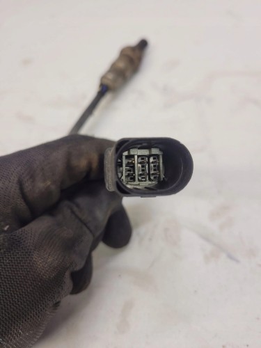 CZUJNIK TEMPERATURY SPALIN AUDI VW SEAT 03L906262E