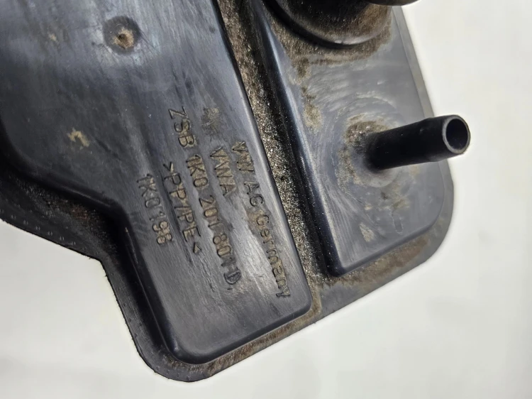 FILTR WĘGLOWY AUDI TT 8J A3 8P LIFT VW SEAT 1K0201801D 2.0 TFSI