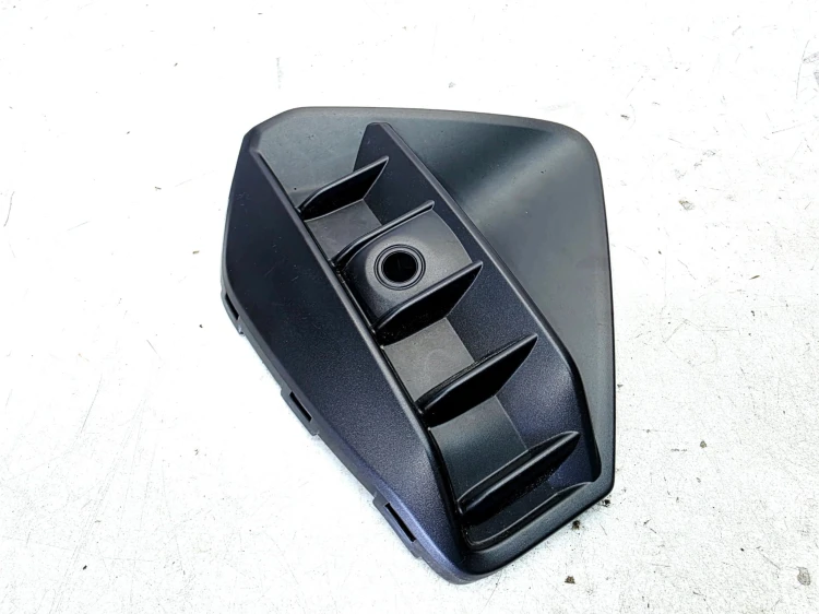KRATKA ATRAPA ZAŚLEPKA ZDERZAKA LEWA AUDI Q4 E-TRON 89A807681 9B9