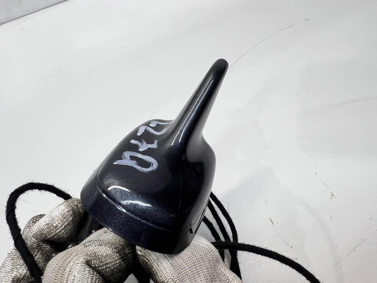 ANTENA LOTKA REKIN AUDI A6 C6 LIFT 4F5035503M LZ7Q