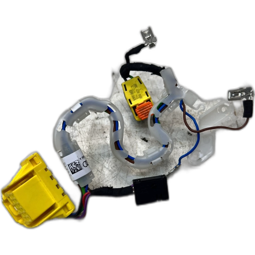 WIĄZKA PODUSZKI AIRBAG POD MULTIFUNKCJĘ AUDI A3 8Y 82A971589A