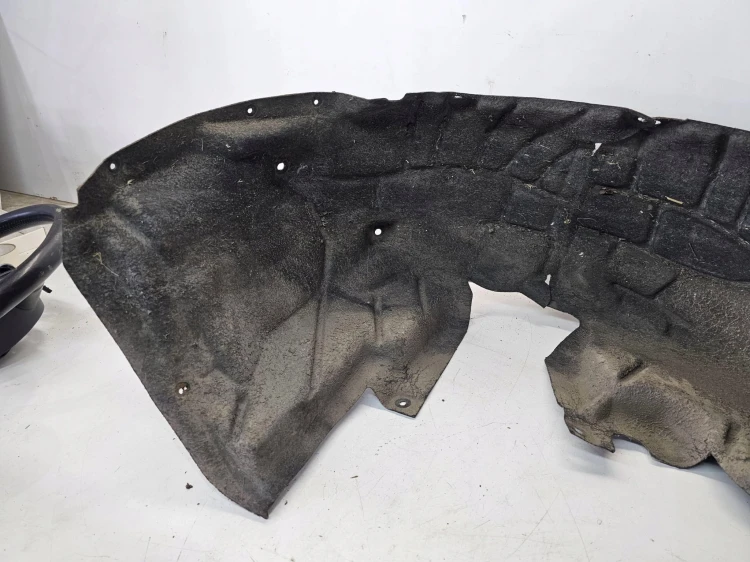 NADKOLE PRAWY TYŁ AUDI A4 B9 8W0810172F