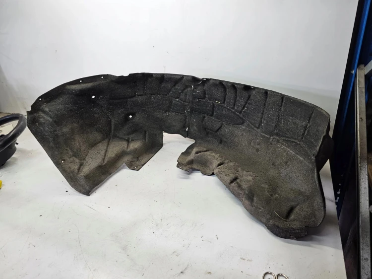 NADKOLE PRAWY TYŁ AUDI A4 B9 8W0810172F