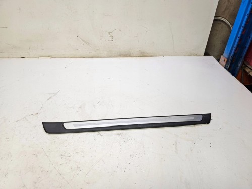 LISTWA PROGOWA PRAWY PRZÓD AUDI A6 C8 4K0853374