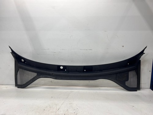 PODSZYBIE PLASTIKOWE AUDI A3 8Y 8Y2819403 ANGIELSKIE