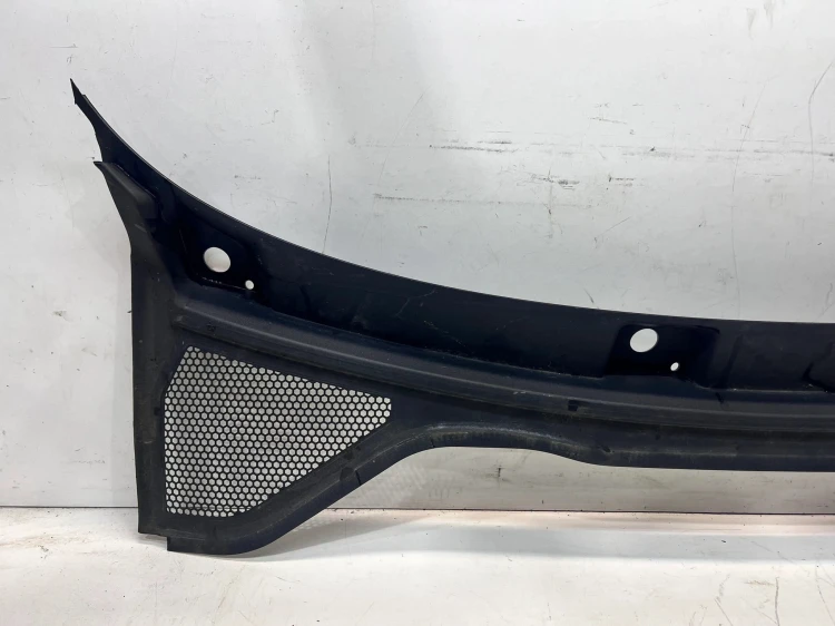 PODSZYBIE PLASTIKOWE AUDI A3 8Y 8Y2819403 ANGIELSKIE