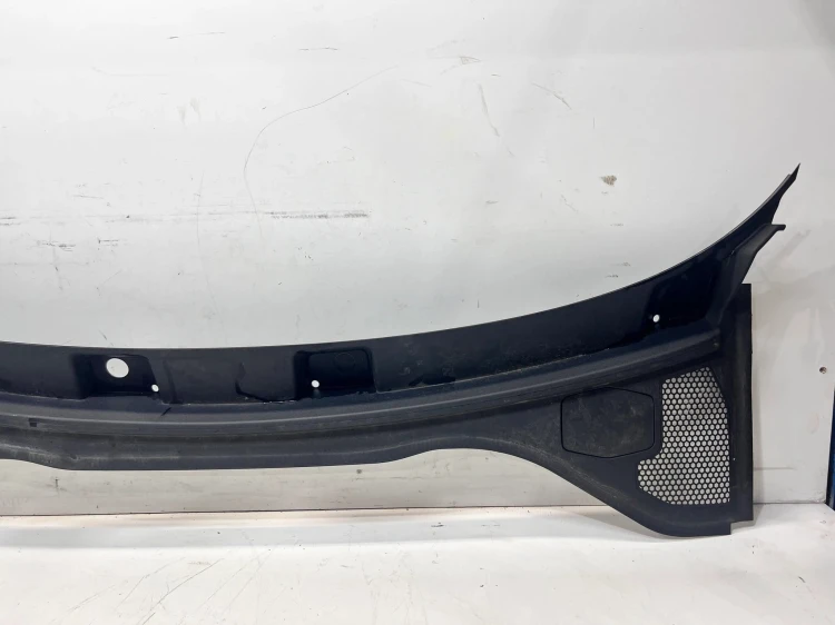 PODSZYBIE PLASTIKOWE AUDI A3 8Y 8Y2819403 ANGIELSKIE