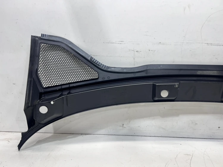 PODSZYBIE PLASTIKOWE AUDI A3 8Y 8Y2819403 ANGIELSKIE