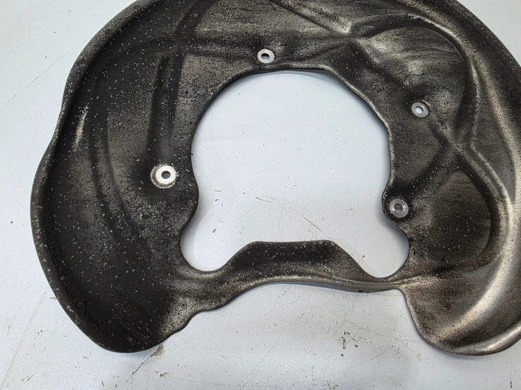 OSŁONA TARCZY PRAWY TYŁ AUDI A4 B9 A5 8W 8W0615612E