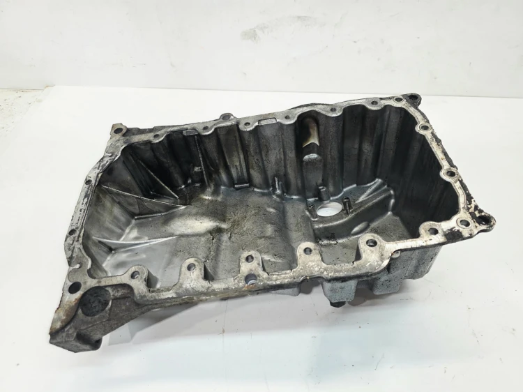 MISKA OLEJOWA AUDI A4 B9 A5 8W Q5 A6 C7 2.0 TDI 03L103601S