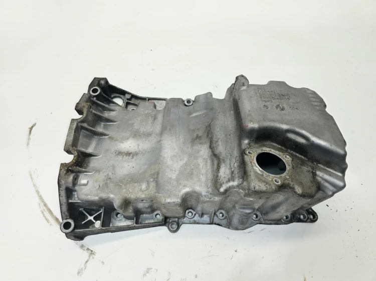 MISKA OLEJOWA AUDI A4 B9 A5 8W Q5 A6 C7 2.0 TDI 03L103601S