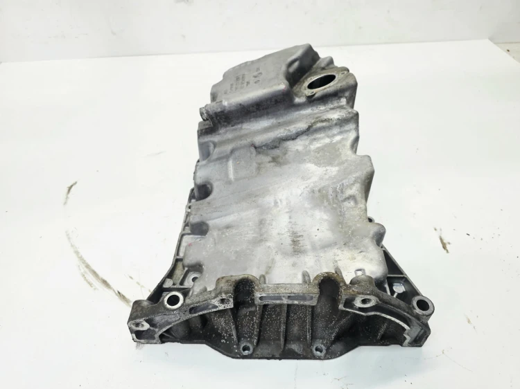 MISKA OLEJOWA AUDI A4 B9 A5 8W Q5 A6 C7 2.0 TDI 03L103601S