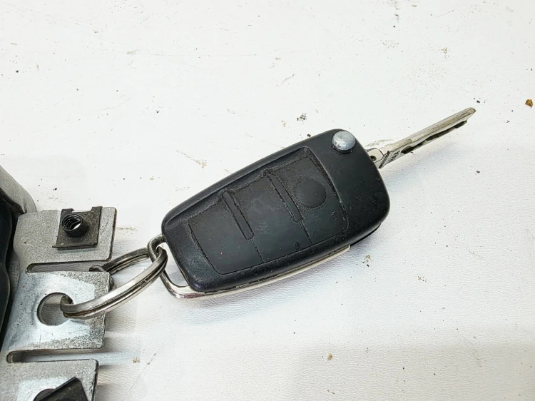BLOKADA KIEROWNICY + KLUCZYK AUDI Q7 A6 C6 4F0905852B 4F0837220R