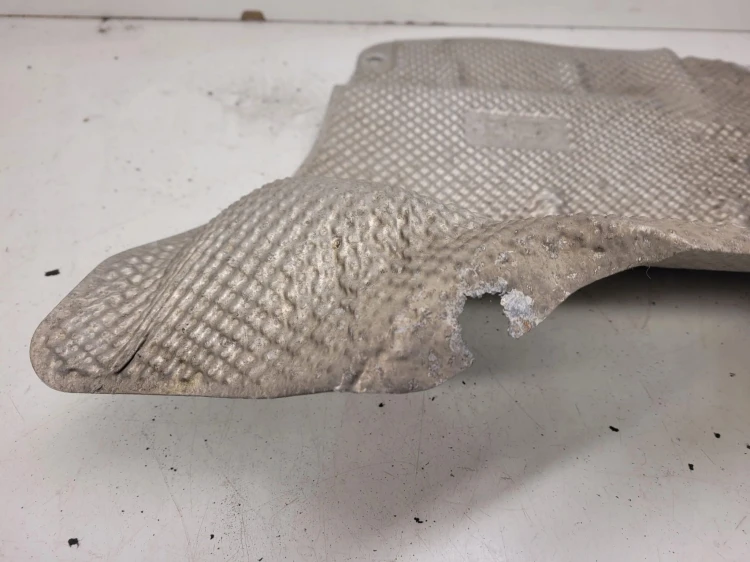 OSŁONA TERMICZNA LEWA AUDI A6 C7 A7 4G0804171A