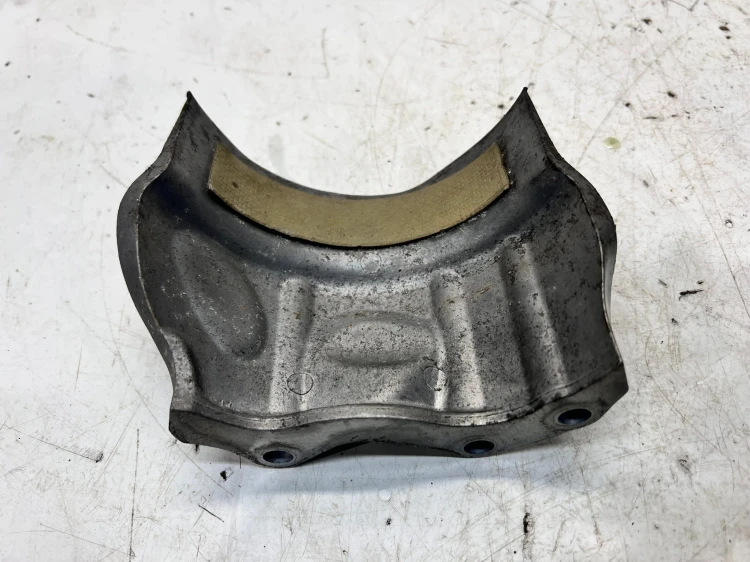 OSŁONA PÓŁOSI AUDI A4 B8 A6 C7 8K0407721