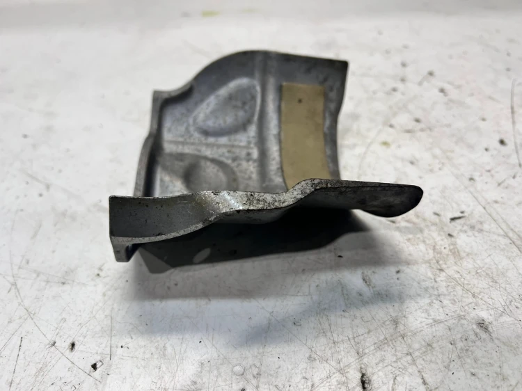 OSŁONA PÓŁOSI AUDI A4 B8 A6 C7 8K0407721