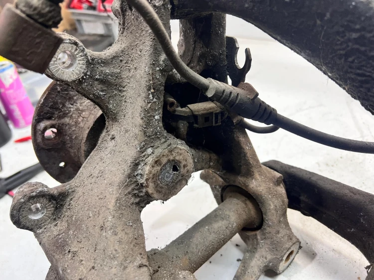 ZWROTNICA PRAWY TYŁ AUDI A4 B8 8K0505312J 8K0505432AP