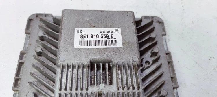 KOMPUTER STEROWNIK SILNIKA AUDI A4 B7 8E0907559J