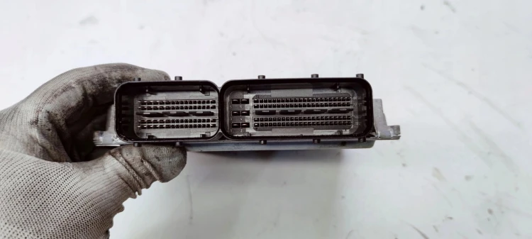 KOMPUTER STEROWNIK SILNIKA AUDI A4 B7 8E0907559J