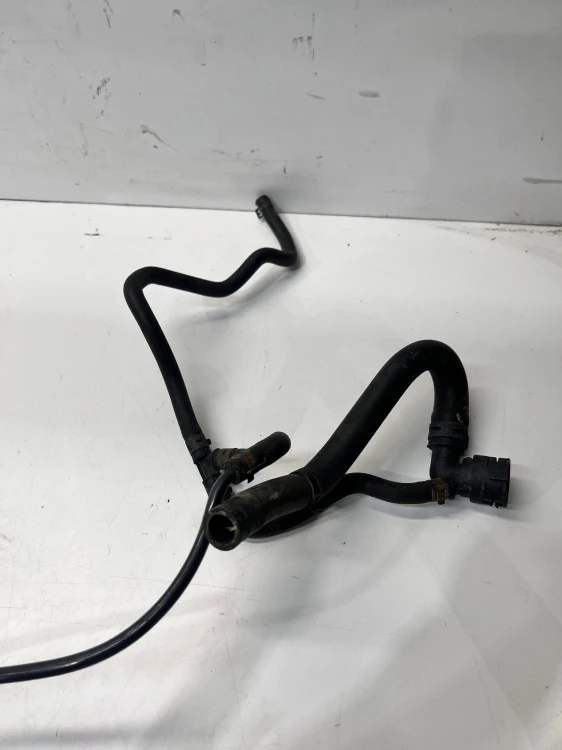 PRZEWÓD RURA WĄŻ WODY AUDI 04C121064B 5Q0121049CB