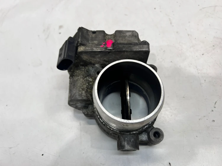 PRZEPUSTNICA KLAPA AUDI A8 D3 A6 C6 A4 B7 4E0145950H