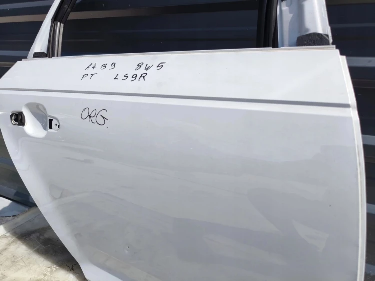 DRZWI PRAWY TYŁ AUDI A4 B9 LS9R SEDAN ORYGINAŁ !!!