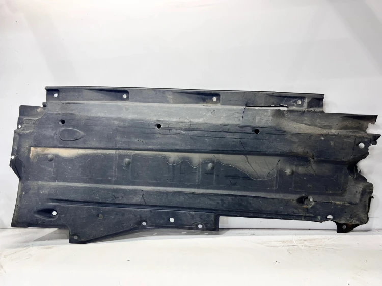 OSŁONA PODWOZIA PRAWA DUŻA AUDI A6 C6 4F0825208F 1/25